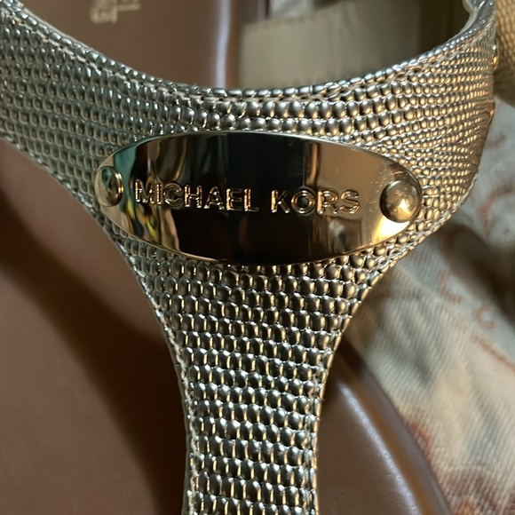 Sandals - Picture 2 of 3